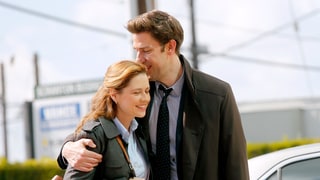 Jenna Fischer: Part of Me Was 'Genuinely in Love' With John Krasinski on 'The Office'