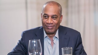 Scandal's Joe Morton Reads Fan Tweets About Himself — in His Frightening Papa Pope Voice!