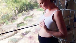 Pregnant Katherine Heigl Bares Her Baby Bump in Cute Picture, Says Working Out Is ’10 Times Harder’
