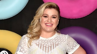 Kelly Clarkson Shares Adorable Pic of Her