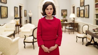 Natalie Portman Stuns as Jackie Kennedy in First Look From Biopic: See the Photo!