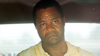 'The People v. O.J. Simpson: American Crime Story' Recap: Marcia Clark Cries on Chris Darden's Shoulder After Nude Pics Leak