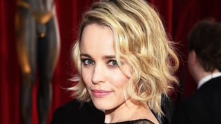 Rachel McAdams’ Textured Waves