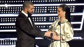 Drake Declares His Love for Rihanna While Presenting Her With the Video Vanguard Award at the 2016 MTV VMAs