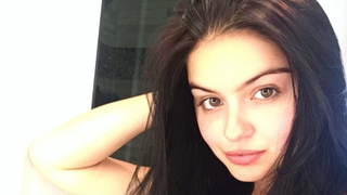 Ariel Winter Ditches Her ‘Strawberry’ Red Hair to Go ‘Back to Black’