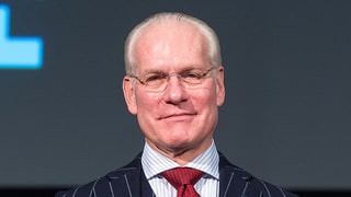 Tim Gunn Slams the Kardashian-Jenner Family’s Style and Their “Dumb Clothes”