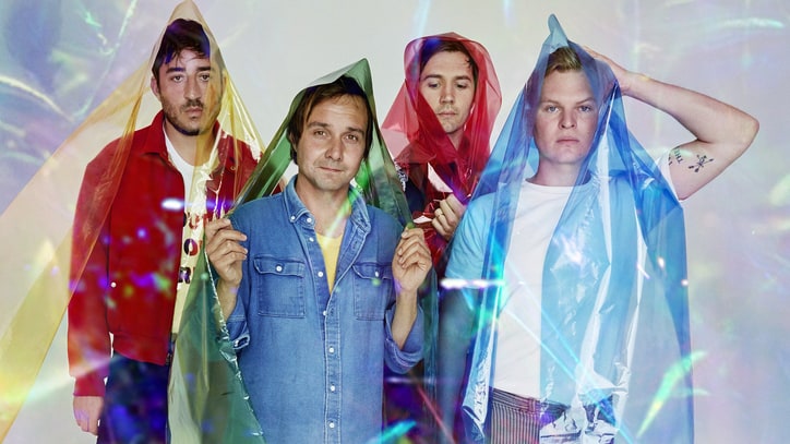 Review: Grizzly Bear End Hibernation and Engage the Pop Moment