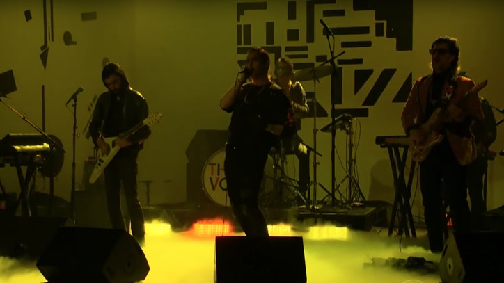 See Julian Casablancas, Voidz Perform 'Qyurryus' on 'Corden'
