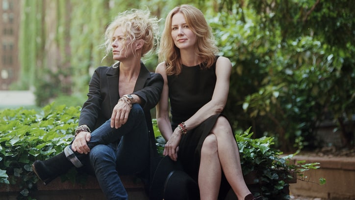 Review: Shelby Lynne and Allison Moorer Reimagine Dylan and Nirvana on Profound Covers LP