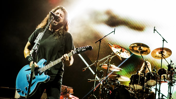 Foo Fighters, Queens of the Stone Age Honor Tom Petty, Vegas Victims at Cal Jam