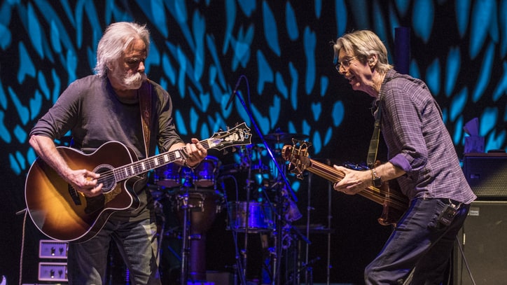 Bob Weir and Phil Lesh Get Thrillingly Loose at New York Tour Openers