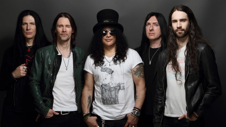 Slash Sets Tour, New LP 'Living the Dream' With Myles Kennedy