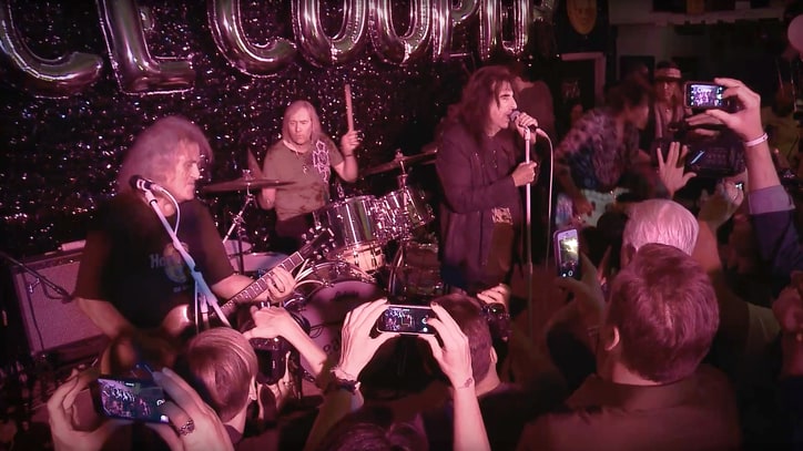 See Original Alice Cooper Band Perform Heavy 'I'm Eighteen'