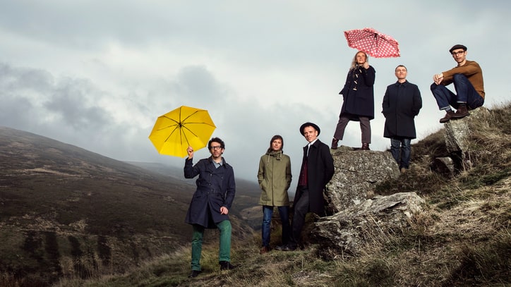 Belle and Sebastian Preview Three New EPs With Tranquil 'I'll Be Your Pilot'