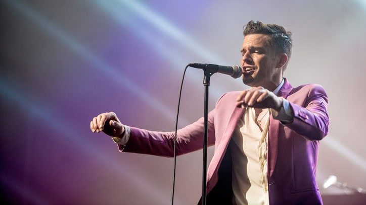 Watch the Killers' Rousing Cover of Bob Dylan's 'Blowin' in the Wind'