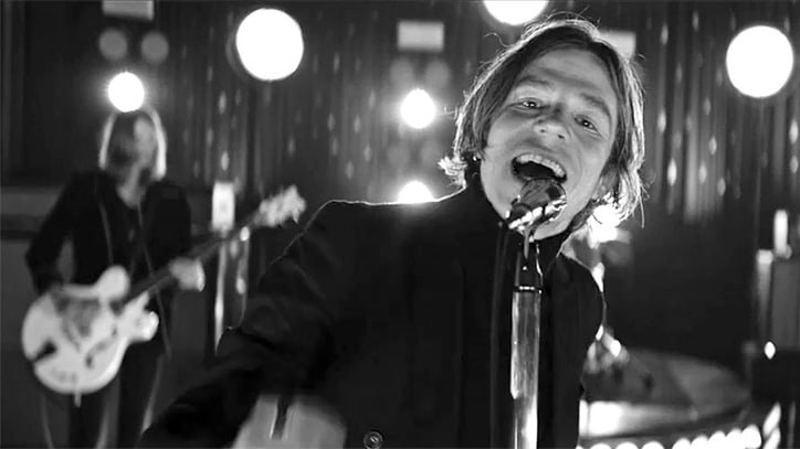 Watch Cage the Elephant's Hallucinatory 'Cold Cold Cold' Video