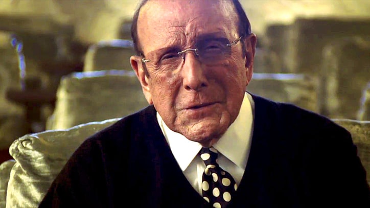 Watch Aretha Franklin, Patti Smith Talk Clive Davis in New Doc Trailer