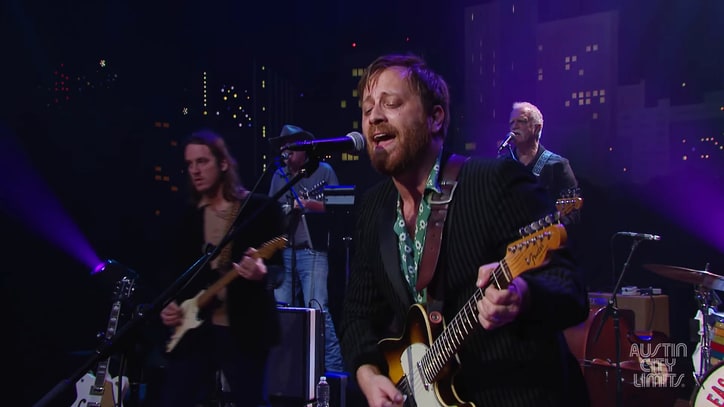 Watch Dan Auerbach's Plucky 'Stand By My Girl' on 'Austin City Limits'