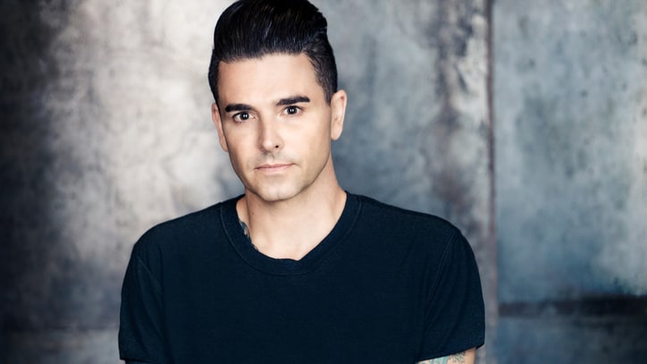 Dashboard Confessional Preview First LP in Eight Years With New Song 'We Fight'