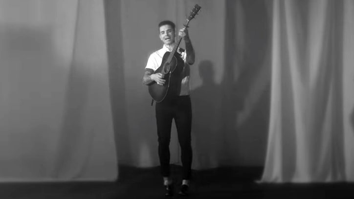 See Dashboard Confessional's Empowering New 'Heart Beat Here' Video