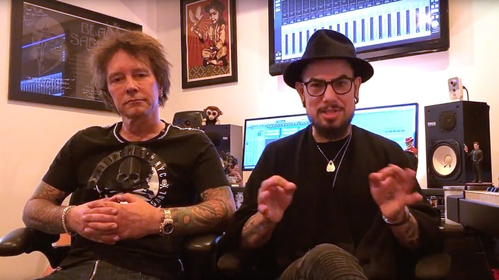 Dave Navarro Recruits Courtney Love, Billy Idol for Mental Health Charity Show