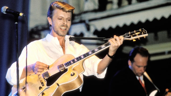 Flashback: David Bowie's Tin Machine Covers the Pixies