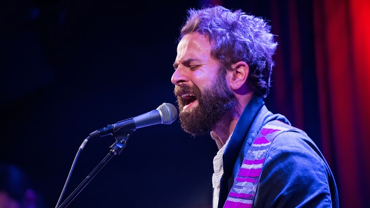 See Dawes' Harmony-Rich 'When My Time Comes' on 'Front and Center'