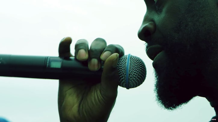 Watch De La Soul's Behind-the-Scenes 'Royalty Capes' Video