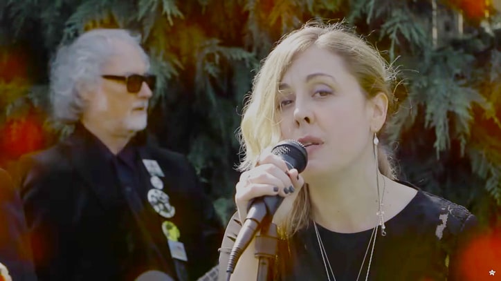 Sleater-Kinney, R.E.M. Supergroup Play Forgotten Gig in 'Despierta' Clip