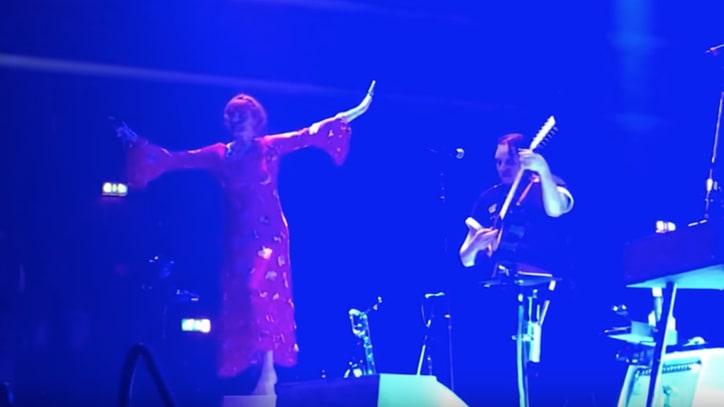 See Arcade Fire Play 'Dog Days Are Over' With Florence Welch in London