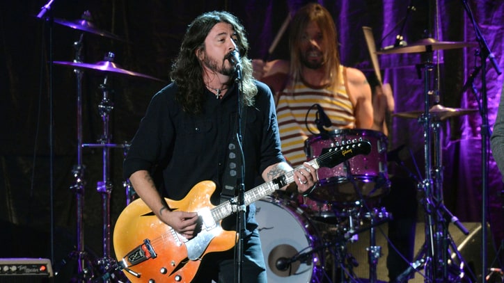 See Dave Grohl Debut Emphatic New Song 'The Sky Is a Neighborhood'