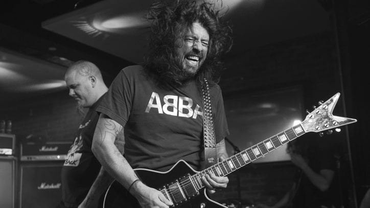 Watch Foo Fighters Break Hiatus With Surprise Live Show