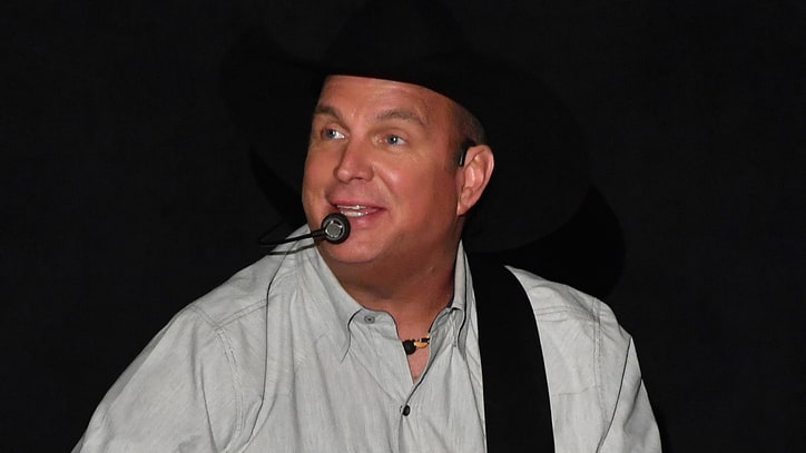 Garth Brooks Stuns at Rare Nashville Show