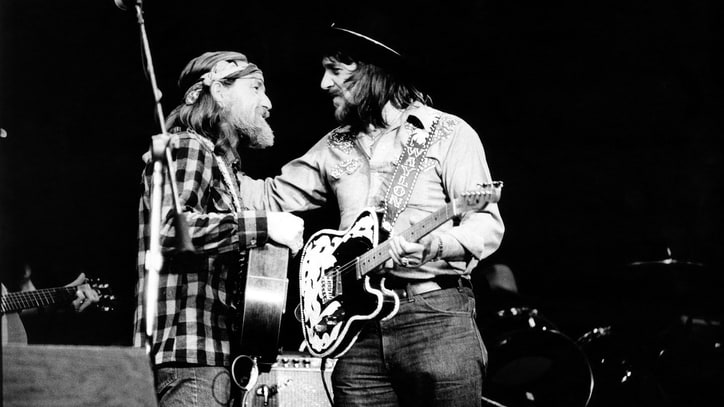 Flashback: Hear Waylon Jennings, Willie Nelson's Stark '(Sittin' on) the Dock of the Bay'