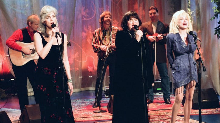 Flashback: Parton, Ronstadt, Harris Share 'Those Memories of You'