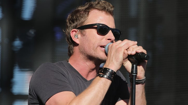 Dierks Bentley to Perform at NFL Opener in Denver
