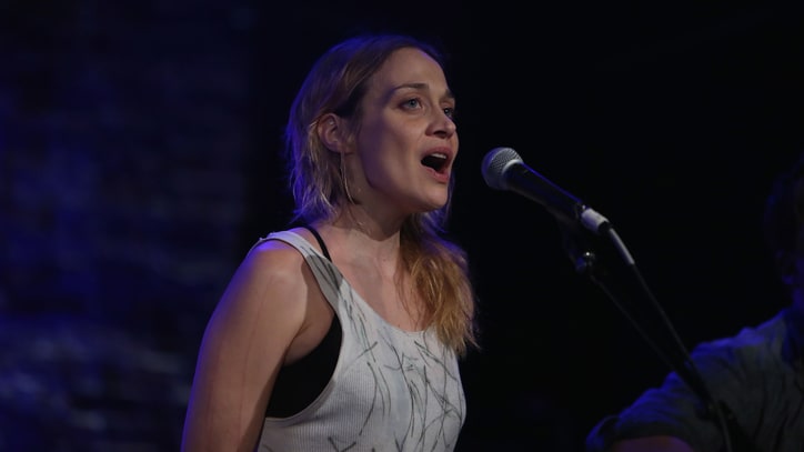 Watch Fiona Apple's Riotous Frankie Valli Cover for Valentine's Day