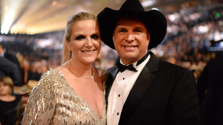 Trisha Yearwood, Garth Brooks to Play Pearl Harbor Benefit Shows