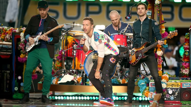Watch Coldplay Perform 'Don't Panic,' Partner with Refugee Charity