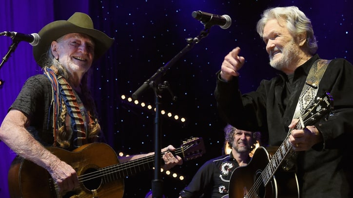 Willie Nelson, Kris Kristofferson Score Surprise Grammy Nominations