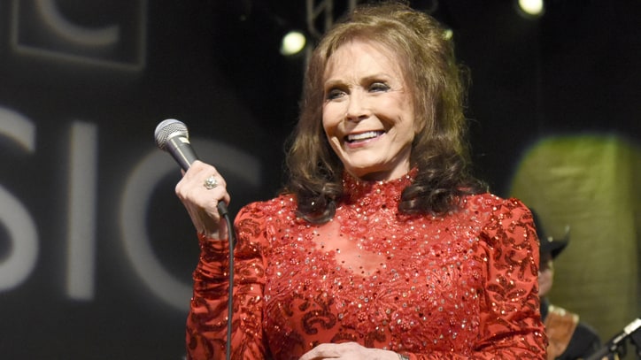 Loretta Lynn: ‘Willie Ain’t Dead Yet and Neither Am I’