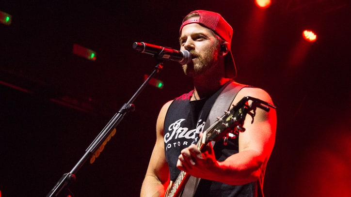See Kip Moore Perform Smoldering New Song 'Last Shot'