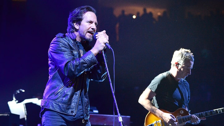 Pearl Jam Detail Short Summer Stadium Tour