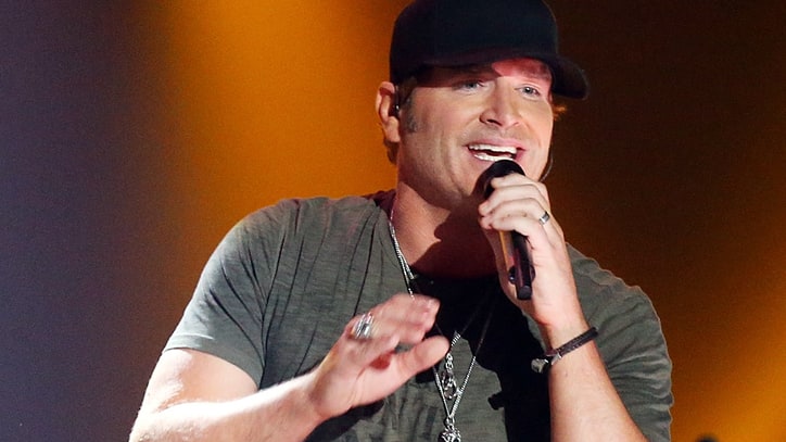 See Jerrod Niemann Perform Sincere New Song 'God Made a Woman'