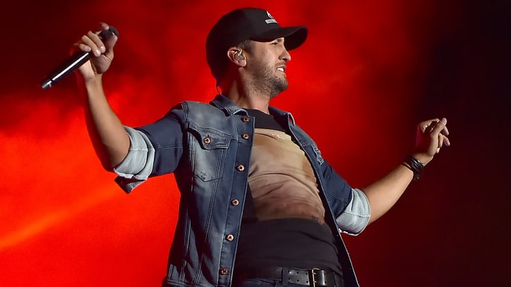 Review: Luke Bryan Pursues the Endless Party at New York City Blowout