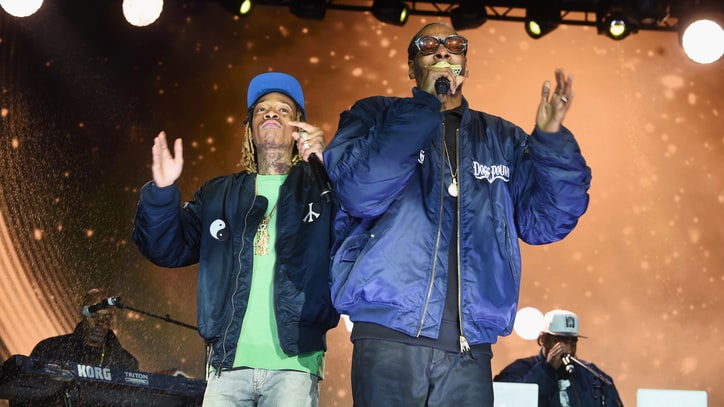 Railing Collapse at Snoop Dogg, Wiz Khalifa Concert Injures 42