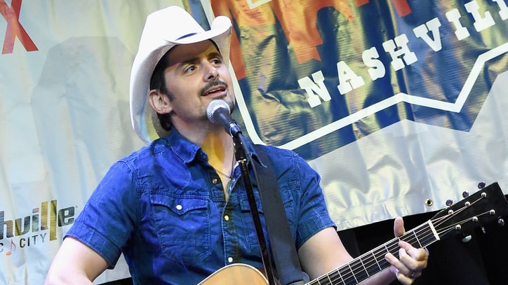 Brad Paisley to Host Wild West Comedy Festival Showcase