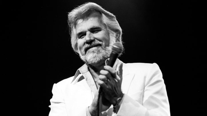 Kenny Rogers, Kris Kristofferson to Receive Texas Medal of Arts Honor