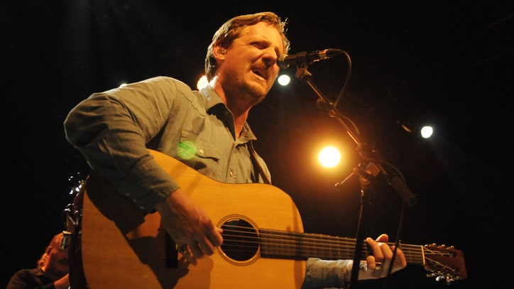 Sturgill Simpson Embodies Crossover Success With Brooklyn Blowout