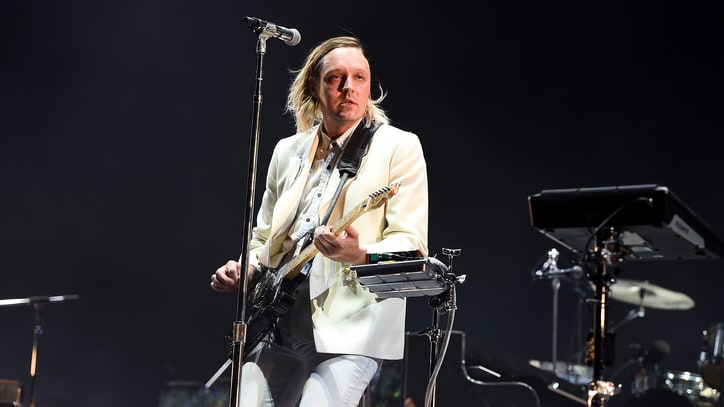 See Arcade Fire's David Bowie Tribute at Panorama Fest